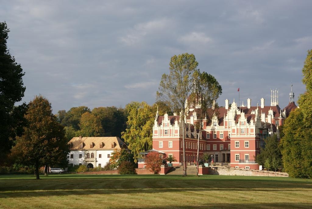 Kulturhotel Furst Puckler Park Bad Muskau Eksteriør bilde